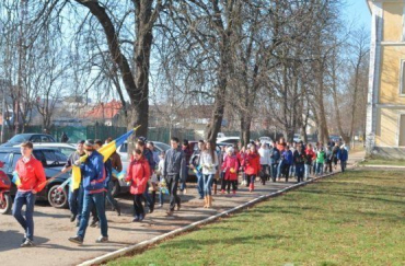 В Ужгороде на встречу с бойцами 128-ой бригады пришли школьники