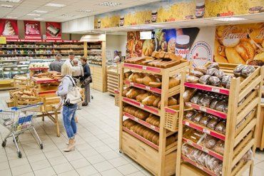 В Ужгороде цены на хлеб самыми высокими остаются в "Дасторе"
