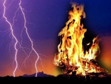В Закарпатье из-за разряда молнии зафиксировано три пожара