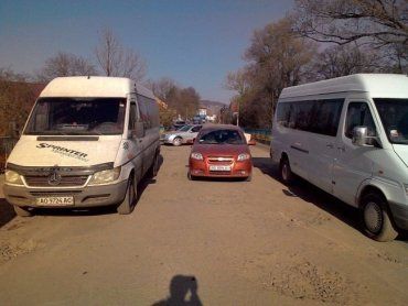 Жители села Кушница Иршавского района вспомнили, что у них нет дороги
