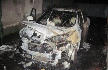 Причину возгорания авто в Мукачево устанавливают эксперты