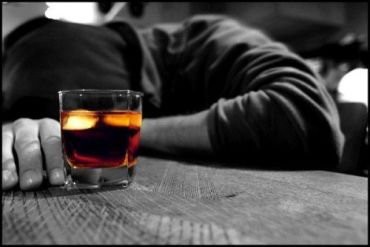 29-летний житель Виноградова отравился алкоголем и таблетками