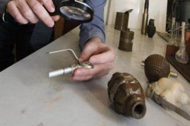 В Закарпатье оперативникам поступила информация о скрытом арсенале оружия