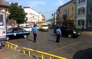 Перед прибытием Найема в Мукачево расчистили парковку такси