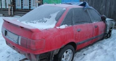 В Ужгороде сгорел автомобиль Audi 80, никто не пострадал