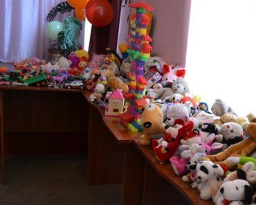 Переселенцы из Донбасса не имеют возможности покупать игрушки для детей