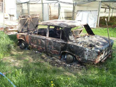Перечинские милиционеры помогли потушить горящий автомобиль