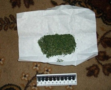 На Закарпатье полиция обнаружила у пассажира авто наркотик