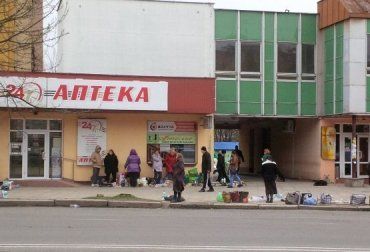 В Ужгороде после торговли с "асфальта" можно получить туберкулёз