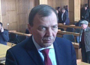 Виктор Погорелов: Депутатам угрожали, на их машинах порезали шины
