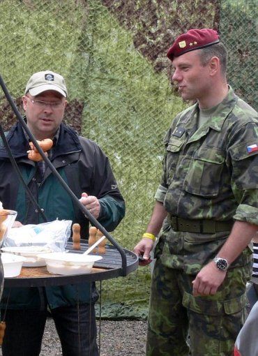 Половина чешских солдат, которые должны охранять страну, имеет лишний вес