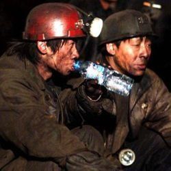 В результате взрыва метана на шахте в Румынии погибли восемь людей