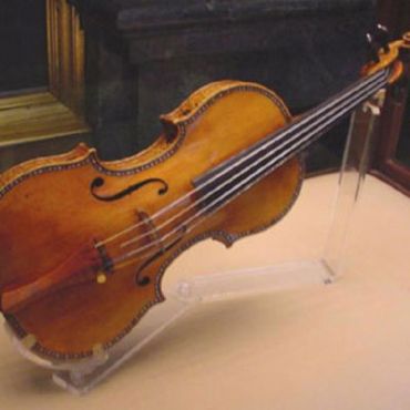 В городе Констанца обнаружили скрипку 18 века