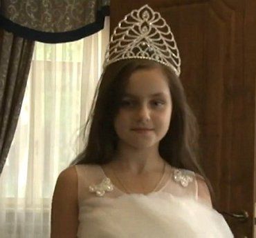 Міні-міс світу стала восьмирічна ужгородка Юлія Мишко.