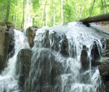 Водоспад Скакало є туристичним об’єктом і пам’яткою місцевого значення.