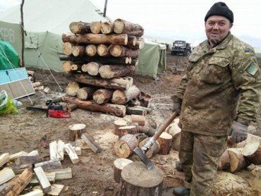 Бійці 128 бригади роблять болото на Львівщині придатним для життя.