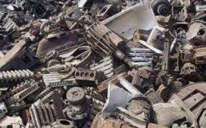 В Ужгороді загадково зникли 60 кілограмів металобрухту та акумуляторна батарея