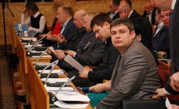 Депутати облради просять керівництво країни відновити СЕЗ «Закарпаття»