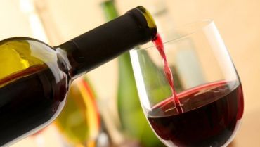 З лютого 2016-го вино в Україні подорожчає на 8-10 гривень за пляшку.
