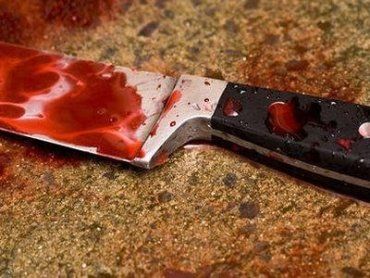 16-річна дівчина замахнулася ножем на жінку...