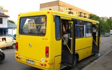 Ужгородська міська рада повідомляє про підвищення вартості проїзду в маршрутках.