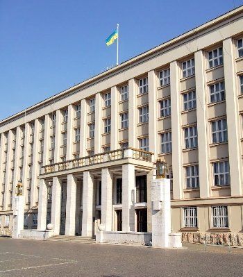 В Ужгороді скликають "дебальцівську" сесію обласної ради.