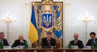 Порошенко пропонує ввести міжнародних миротворців на Донбас.
