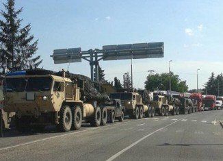 Вчора в угорському Захоні помітили колону військової техніки в напрямку України.