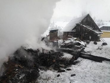 Надвірна споруда горіла у селі Буковець на Воловеччині.