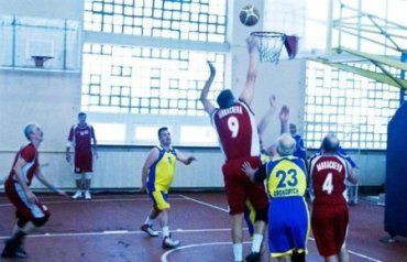 Міжнародний турнір з баскетболу серед ветеранів провели у місті над Латорицею.