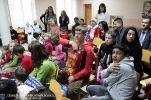 Дітям переселенців в Ужгороді влаштують "казку"!
