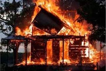Причина загорання дачі на Ужгородщині поки що невідома.