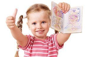 Закарпатським дітям доведеться отримувати закордонні паспорти.