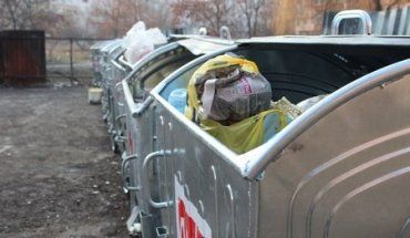 Закарпатські правоохоронці викрили викрадача сміттєвих контейнерів.