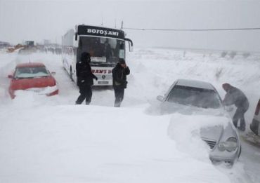 Румыния утопает в снегу – снегопады парализовали все пути
