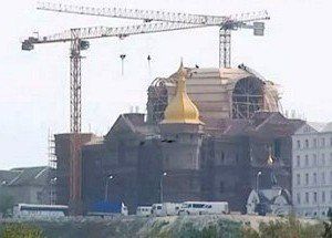 В Почаевской Лавре временно приостановили строительство храма