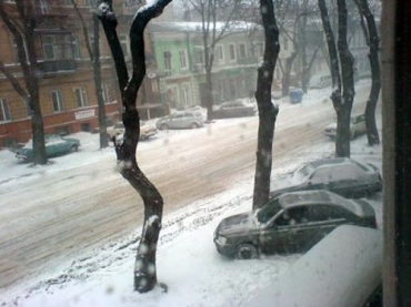 В Закарпатье после первого снега на дорогах гололедица