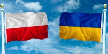 Українські роботодавці шоковані: Польща скасувала робочу візу для українців!