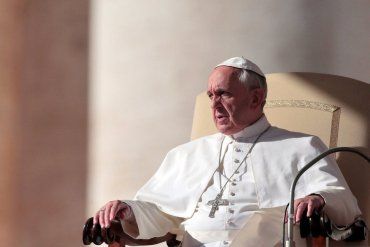 Ватикан закінчить продаж сигарет своїм службовцям з 2018 року