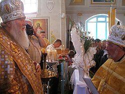 Архієпископ Марк поздоровив клірика Хустської єпархії Миколу Зеленяка з ювілеєм.