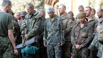 В плену у "ДНР-ЛНР" находится не менее 200 украинских военных