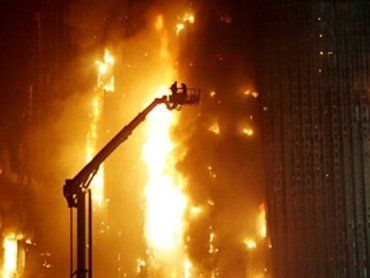 Пожар в китайском 50-этажном небоскребе