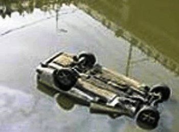 В Закарпатье водитель утонул в своей машине