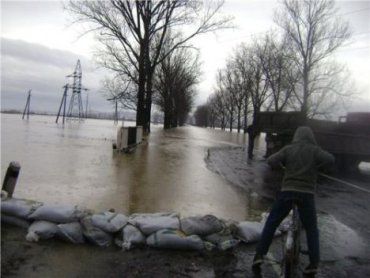 Подьем воды ожидают на реке Латорица в районе города Чоп (Закарпатская область)