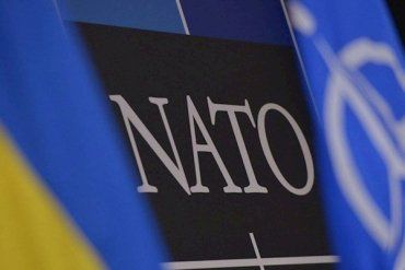 Скандал между Украиной и Венгрией относительно блокировки отношений Киева с НАТО
