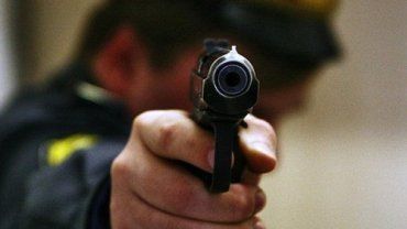 На Мукачевщине милиционер мог стрелять даже на поражение