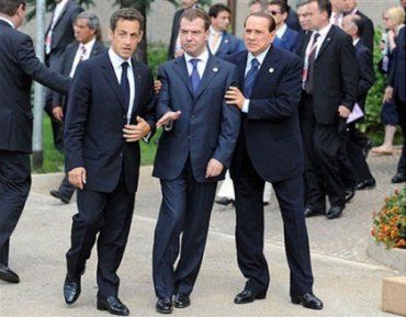 После ужина в Италии Медведев едва держался на ногах