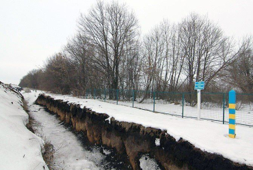 Вместо "Европейской стены" Яценюк строит "европейскую канаву"