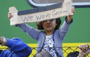 Власти Германии признали, что не смогут принять всех мигрантов