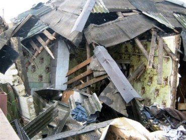 Взрыв газа превратил дом в развалины